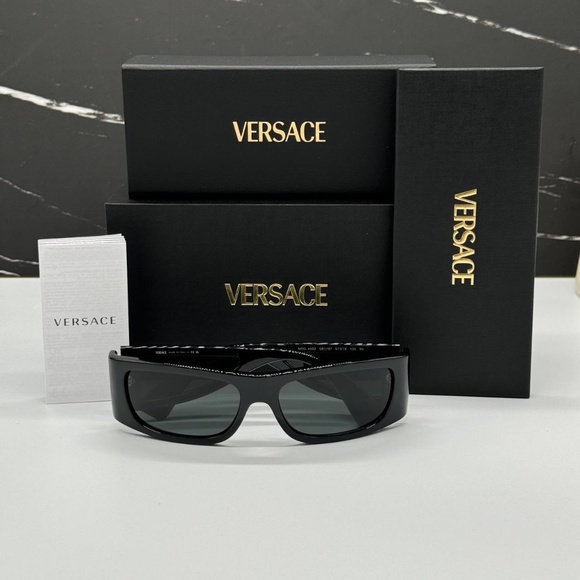 NEW MOD 4482 GB1/87 VERSACE BLACK SHIELD VE4482 GB187 UNISEX VERSACE SUNGLASSES - Picture 10 of 10